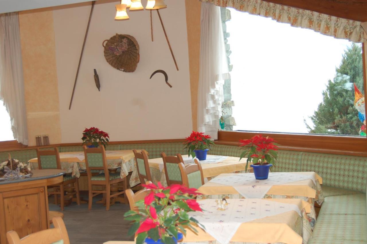 Hotel Lo Fleye سانت بييرّي المظهر الخارجي الصورة