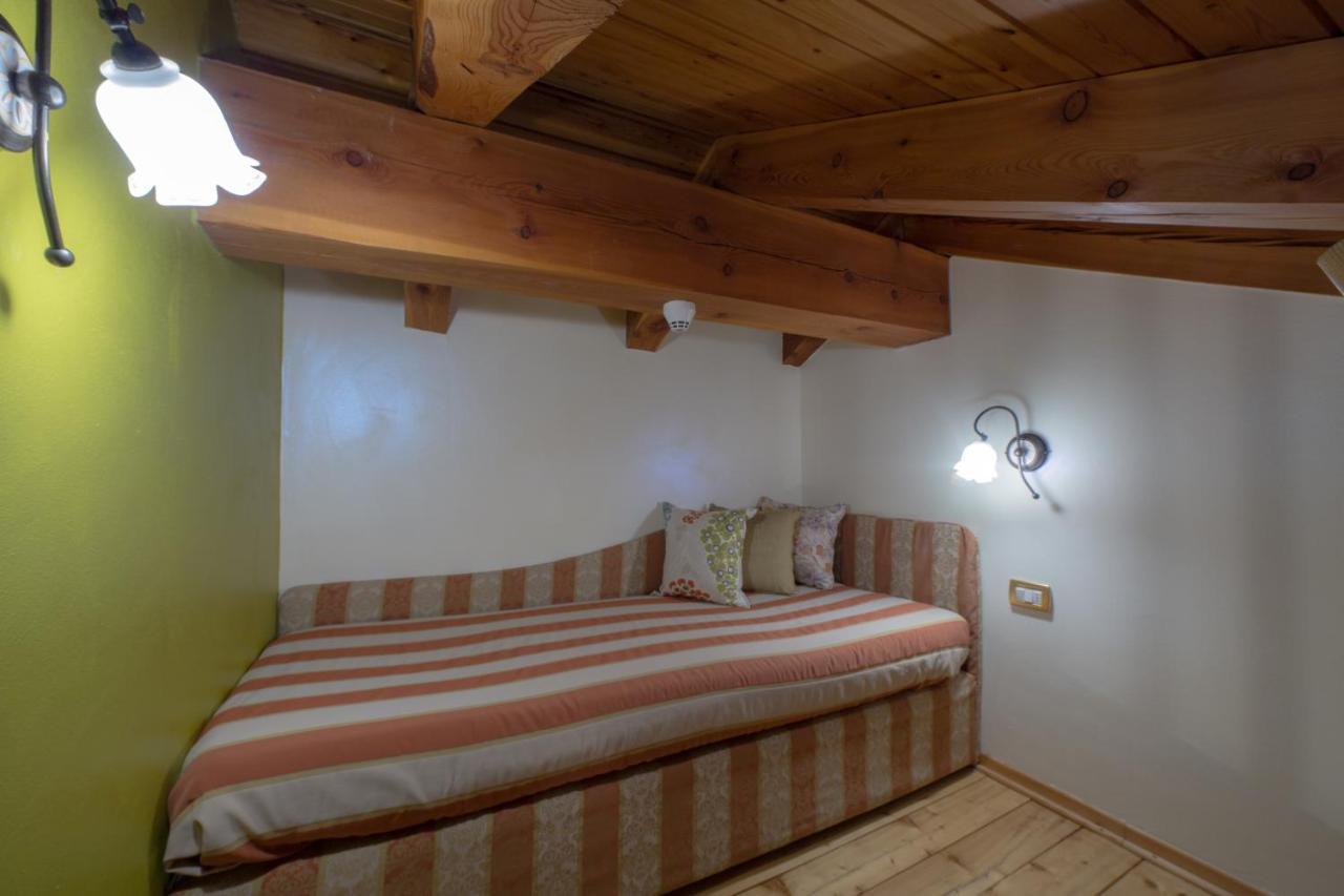 Hotel Lo Fleye سانت بييرّي المظهر الخارجي الصورة