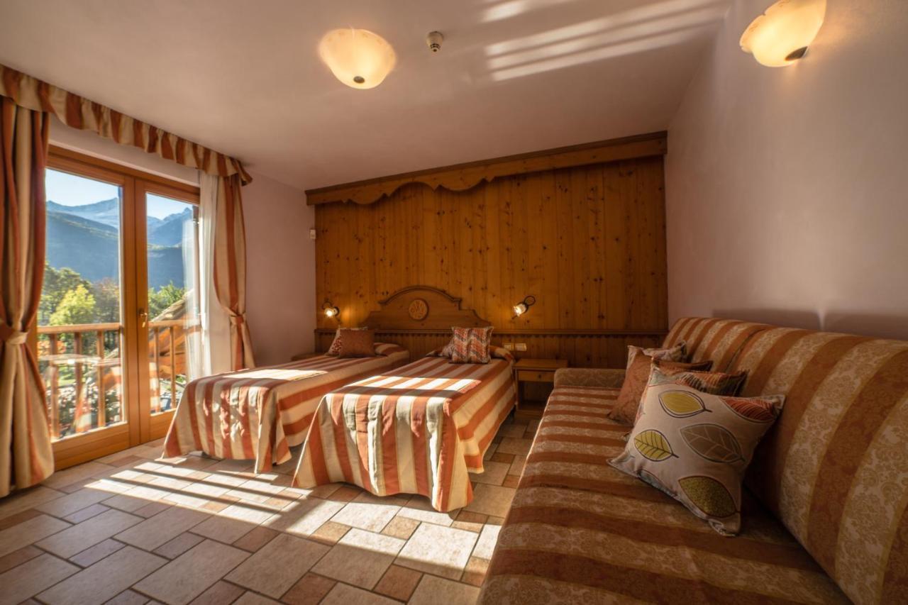 Hotel Lo Fleye سانت بييرّي المظهر الخارجي الصورة