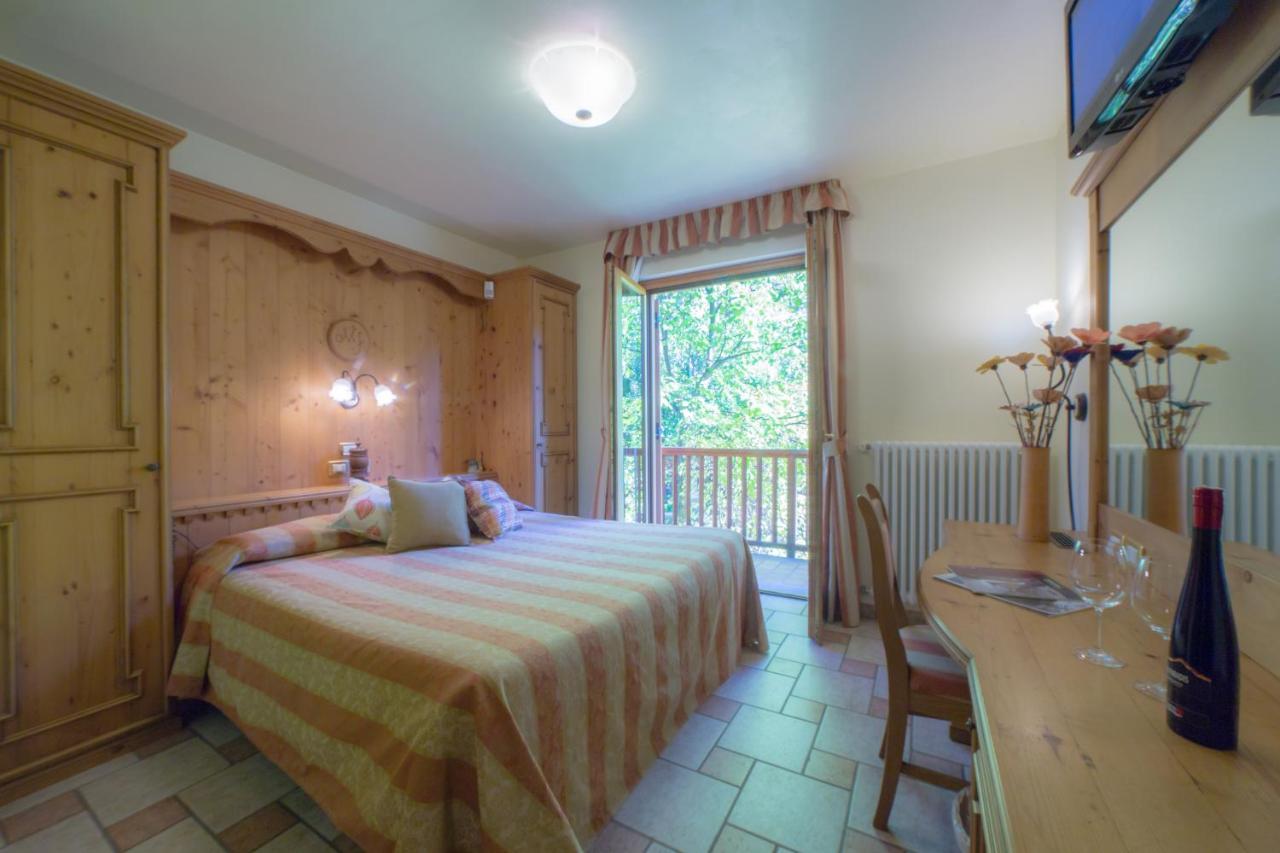 Hotel Lo Fleye سانت بييرّي المظهر الخارجي الصورة