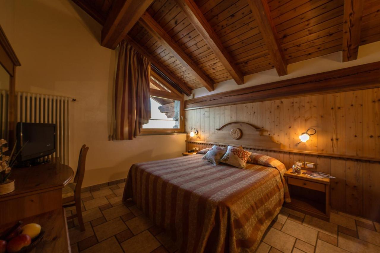 Hotel Lo Fleye سانت بييرّي المظهر الخارجي الصورة