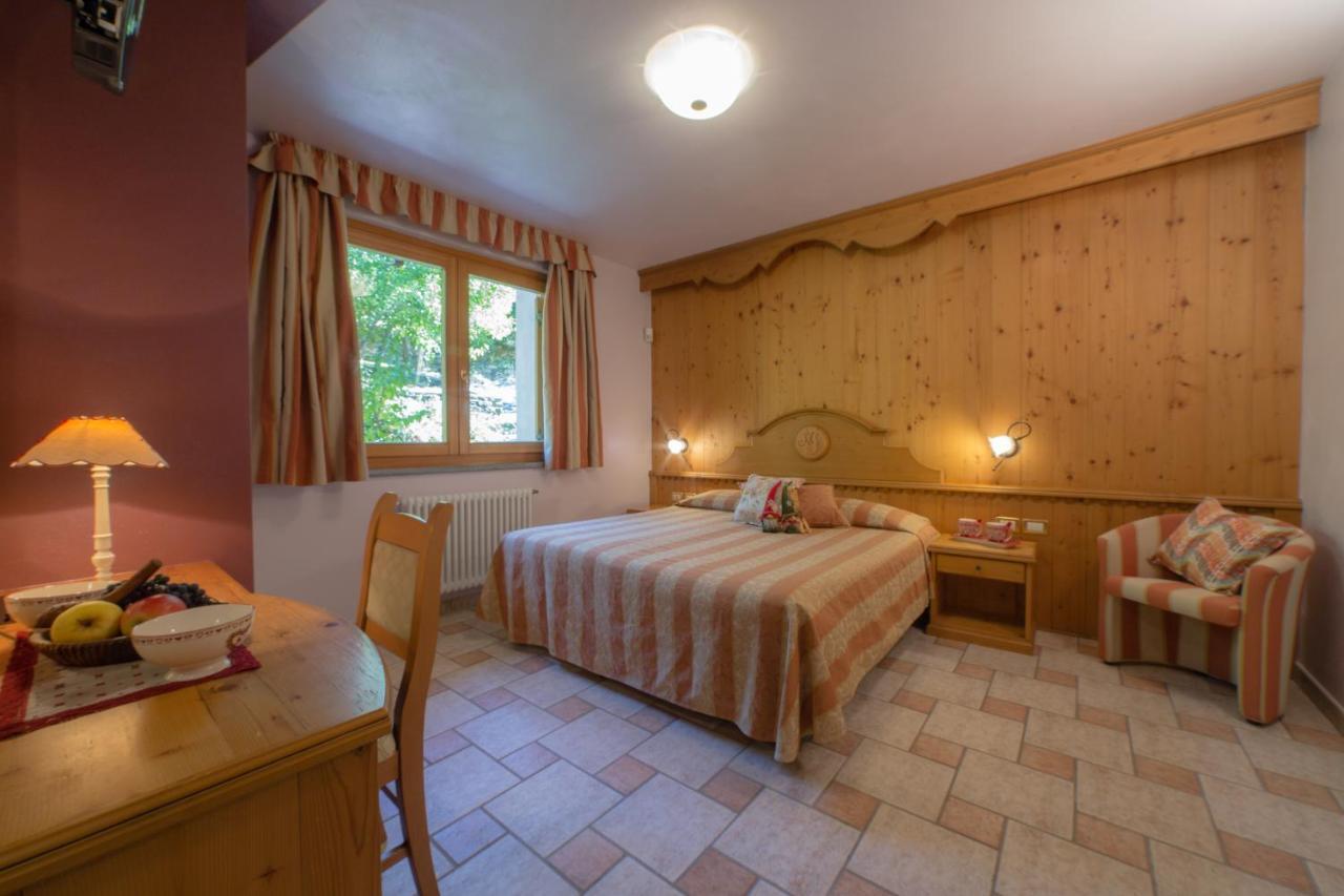 Hotel Lo Fleye سانت بييرّي المظهر الخارجي الصورة