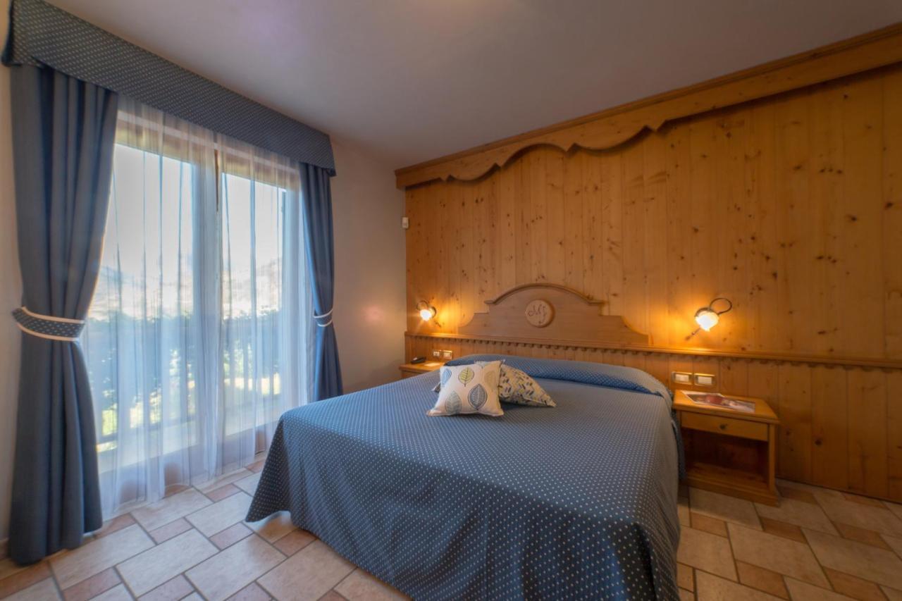 Hotel Lo Fleye سانت بييرّي المظهر الخارجي الصورة