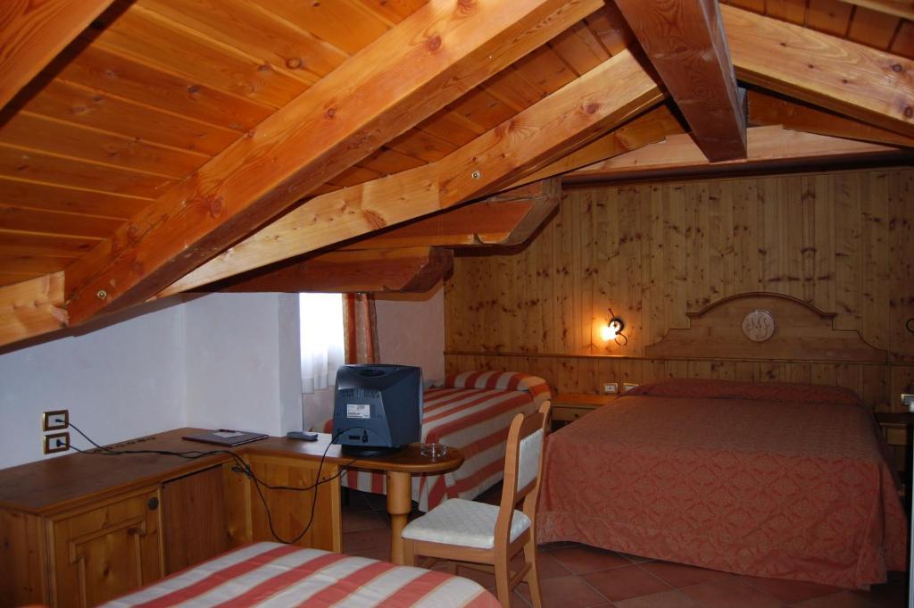 Hotel Lo Fleye سانت بييرّي المظهر الخارجي الصورة